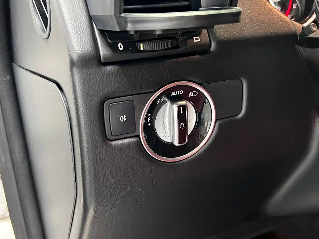 Mercedes-Benz G-Class — миниатюра 6
