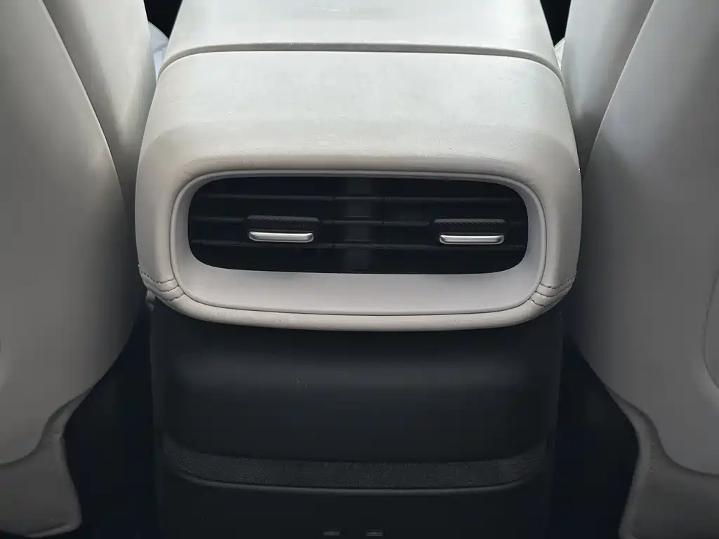 XPeng G6 — миниатюра 17
