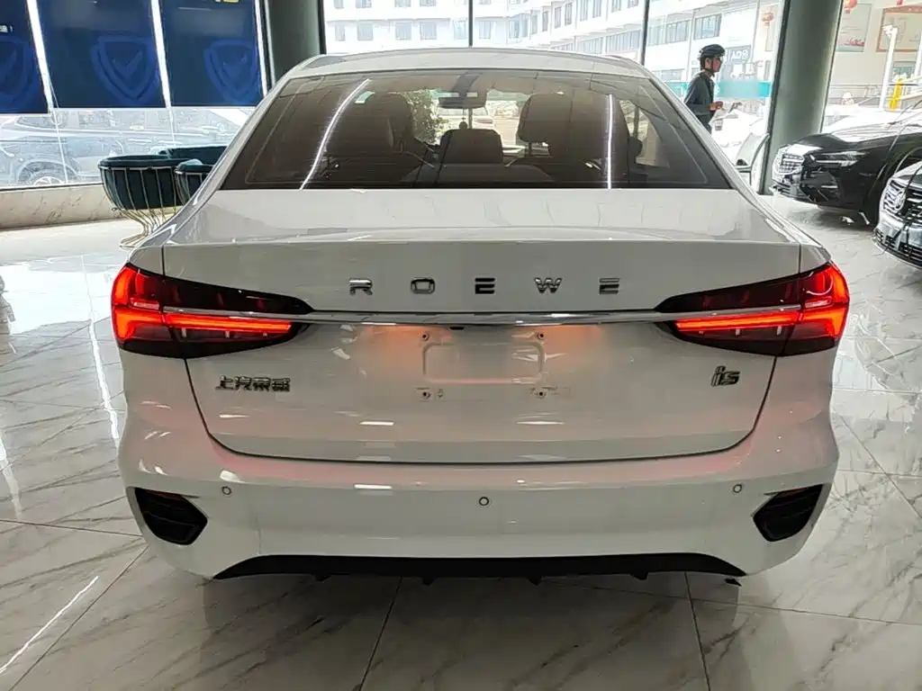Roewe i5 2021 1.5L CVT