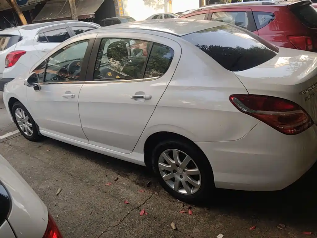 Peugeot 308 — миниатюра 5