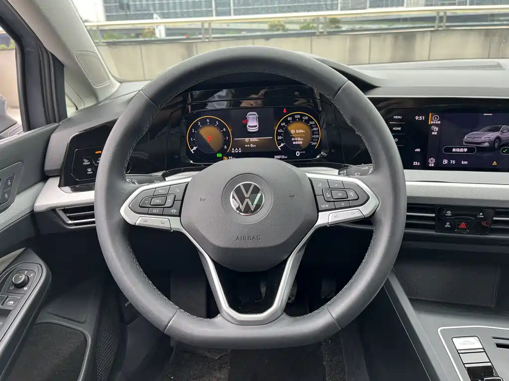 Volkswagen Golf — миниатюра 10