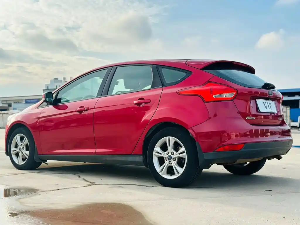 Ford Focus — миниатюра 7
