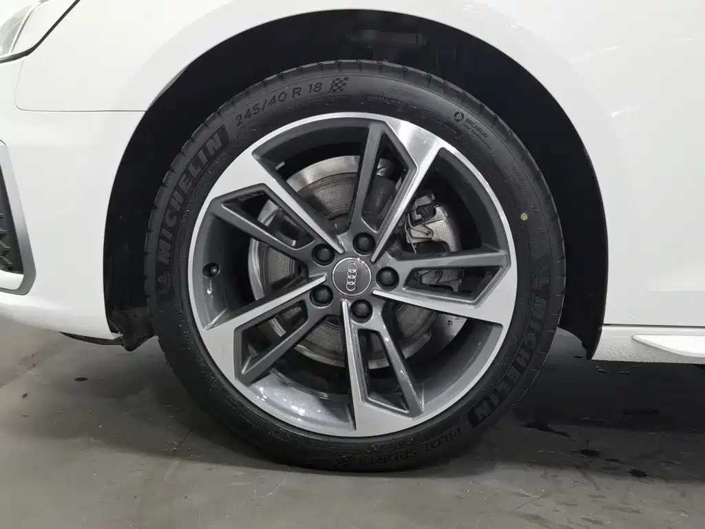 Audi A4L — миниатюра 17