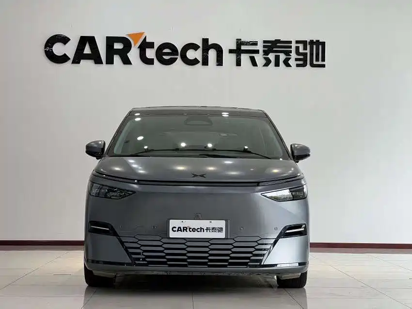 XPeng X9 — миниатюра 3