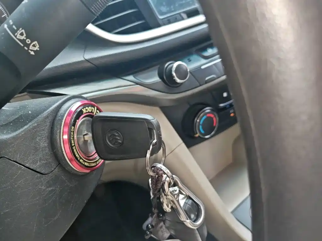 Buick Excelle — миниатюра 9
