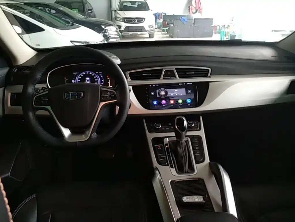 Geely Boyue — миниатюра 10