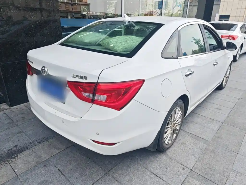 Buick Excelle — миниатюра 7
