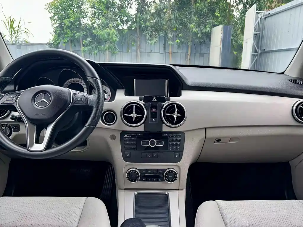 Mercedes-Benz GLK-Class — миниатюра 11