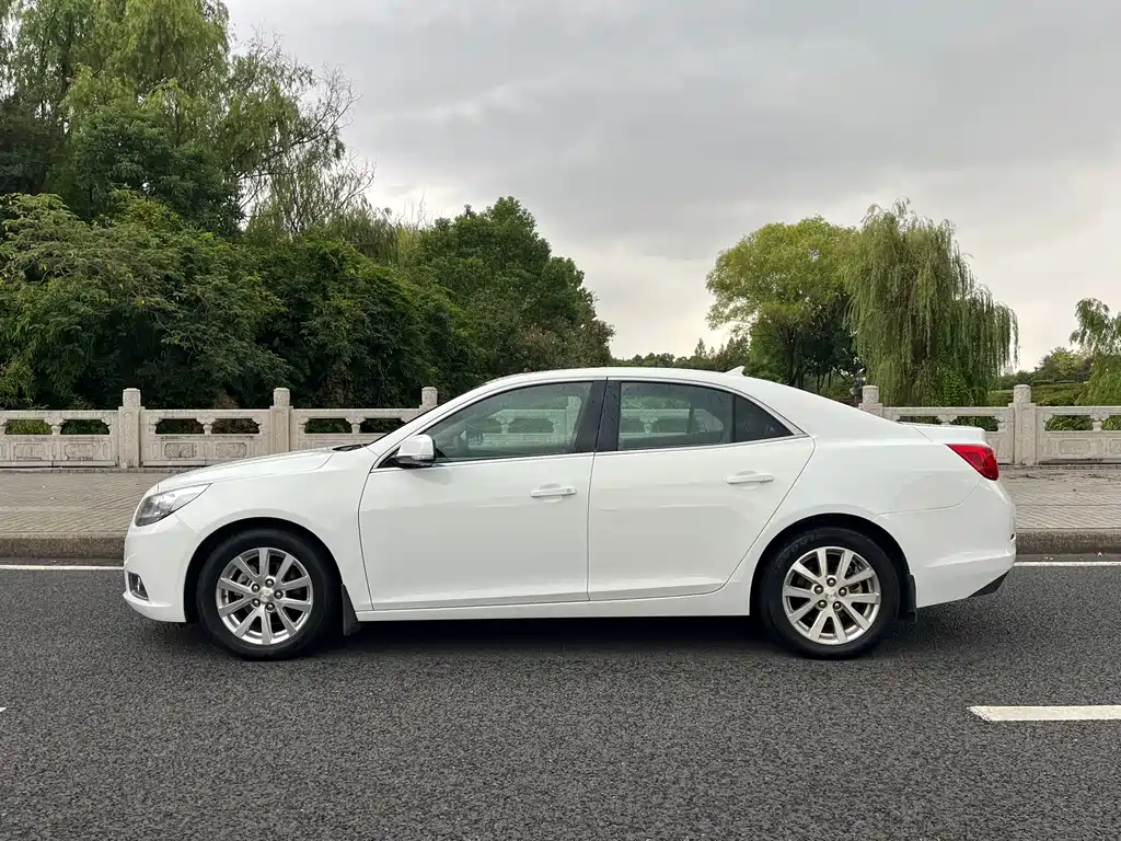 Chevrolet Malibu — миниатюра 4