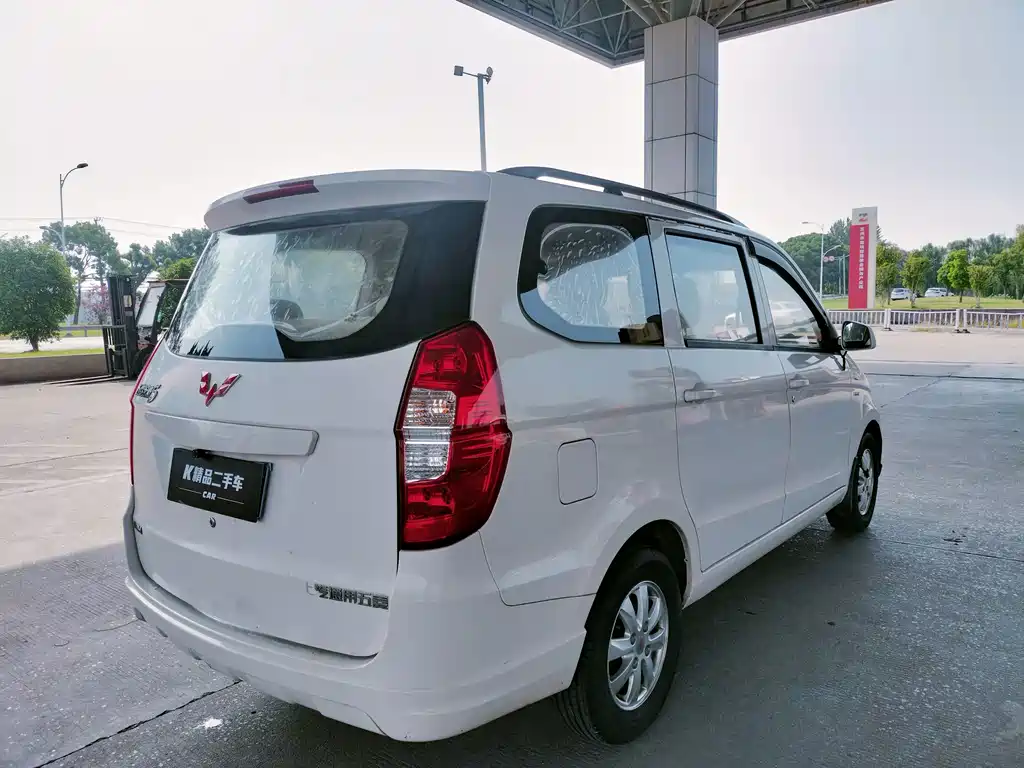 Wuling Hongguang — миниатюра 5
