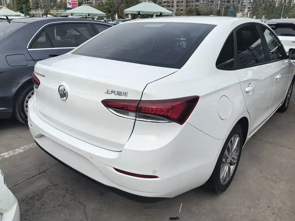 Buick Excelle — миниатюра 6