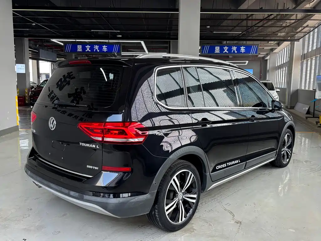 Volkswagen Touran — миниатюра 14