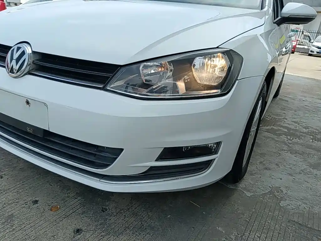 Volkswagen Golf — миниатюра 24
