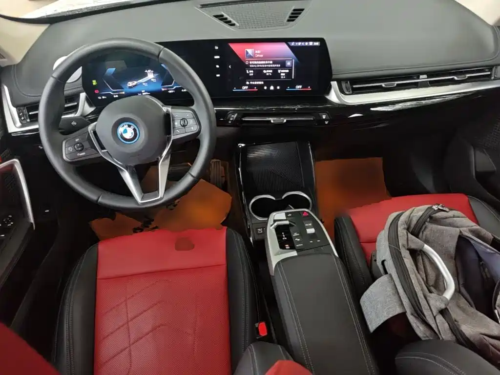 BMW iX1 — миниатюра 10