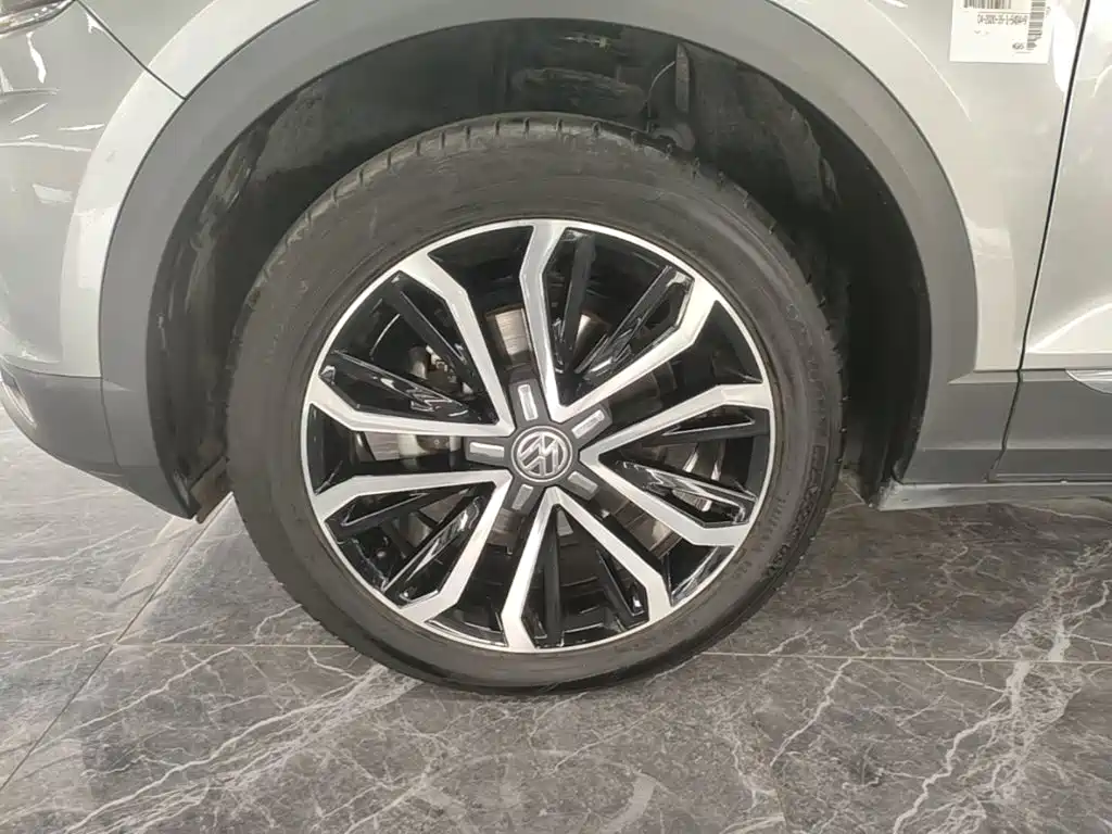 Volkswagen T-Roc — миниатюра 23