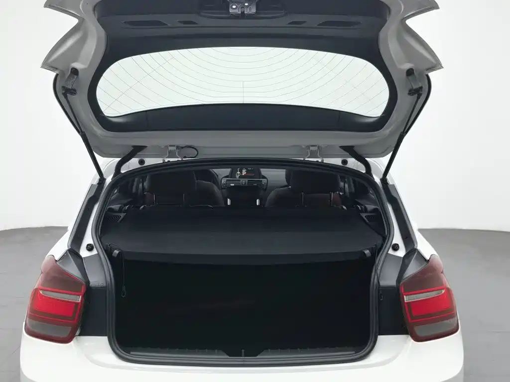 BMW 1 Series (Import) — миниатюра 16