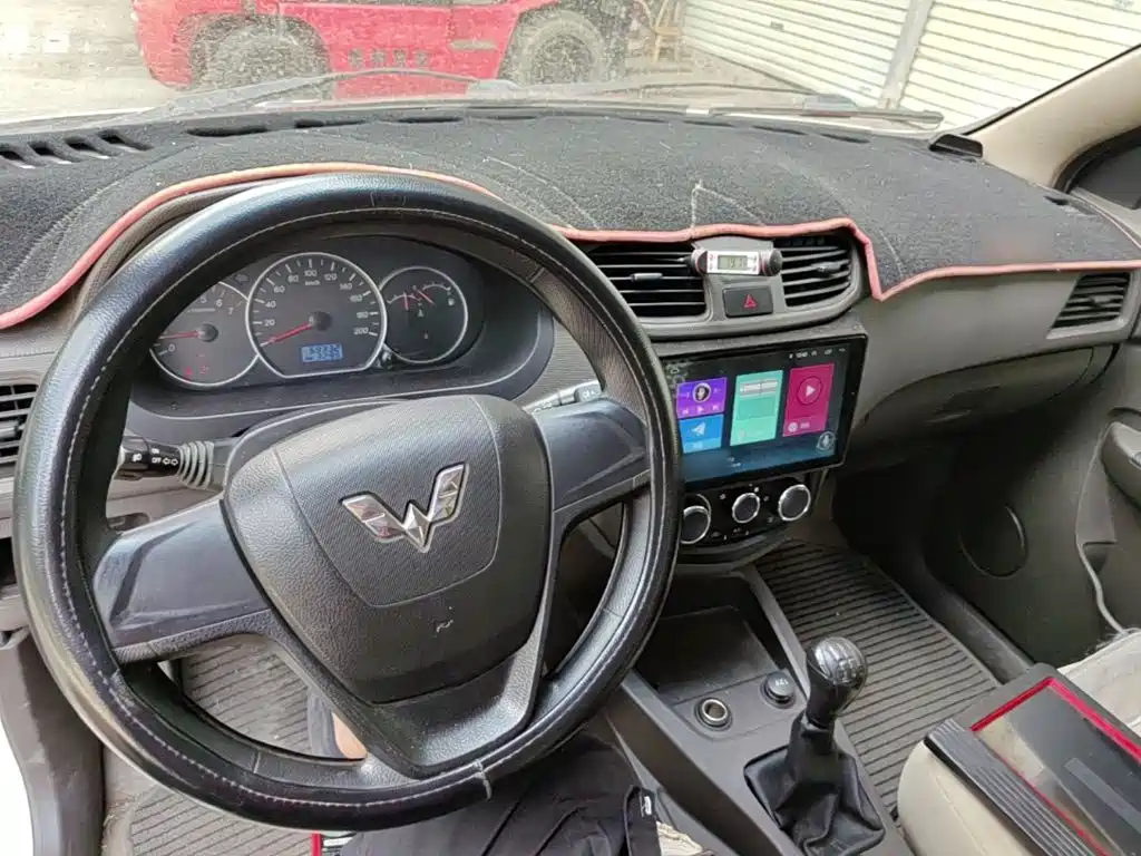 Wuling Hongguang — миниатюра 10