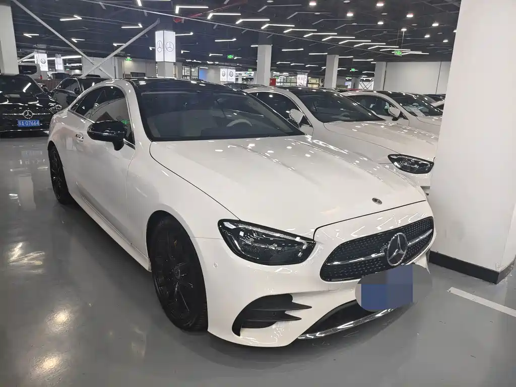 Mercedes-Benz E-Class (Import) — миниатюра 3