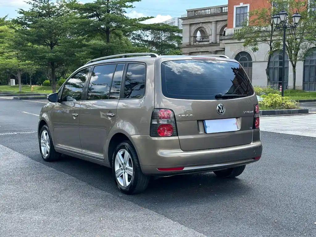 Volkswagen Touran — миниатюра 16