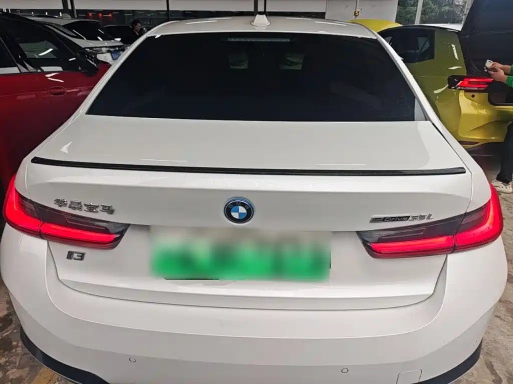 BMW i3 — миниатюра 6