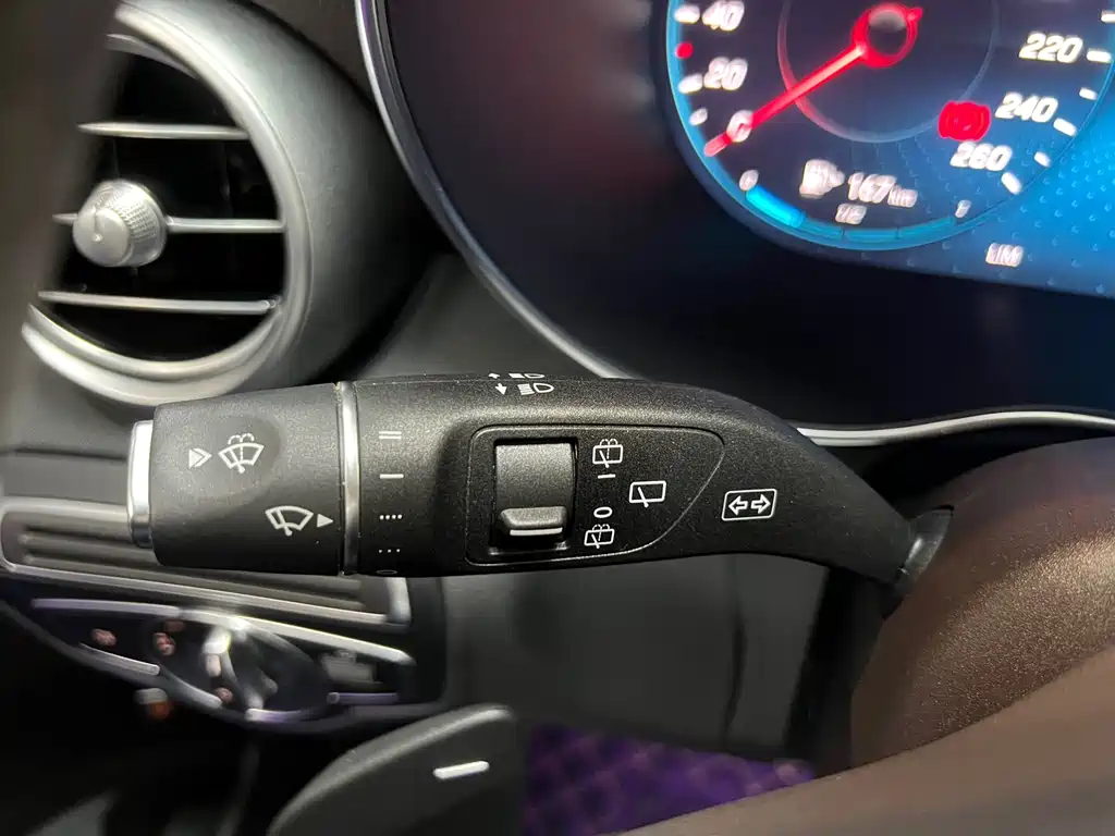 Mercedes-Benz GLC — миниатюра 16