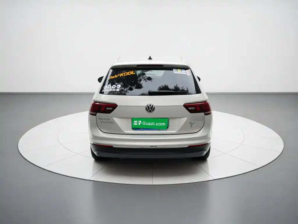 Volkswagen Tiguan L — миниатюра 3