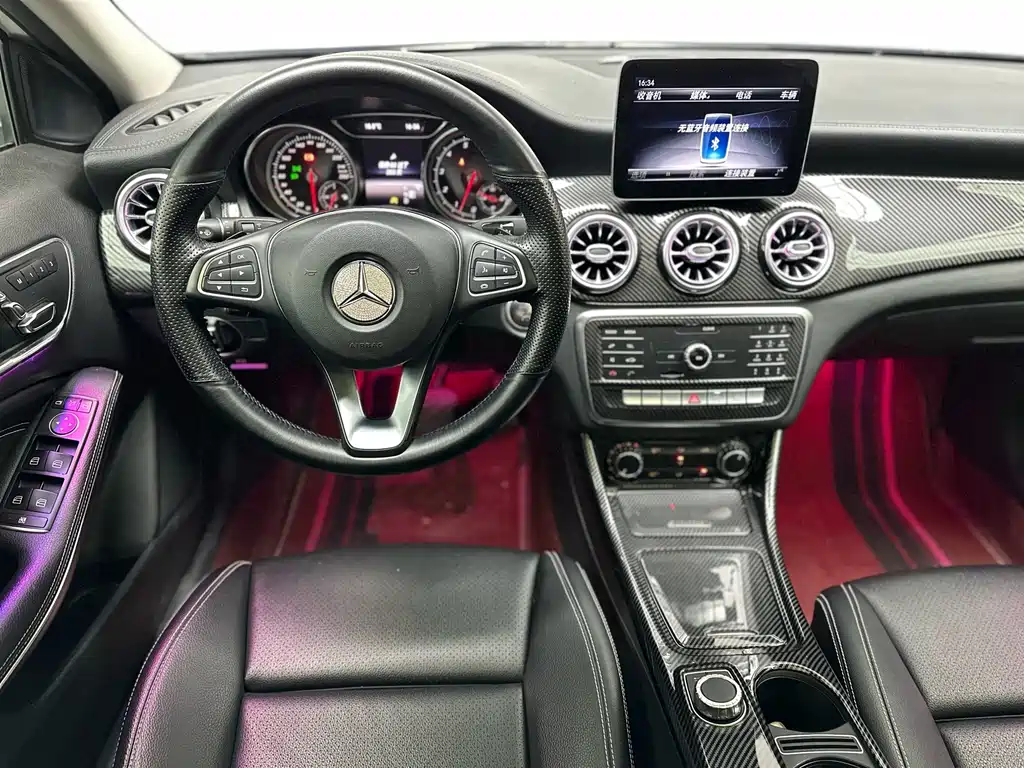 Mercedes-Benz GLA — миниатюра 10