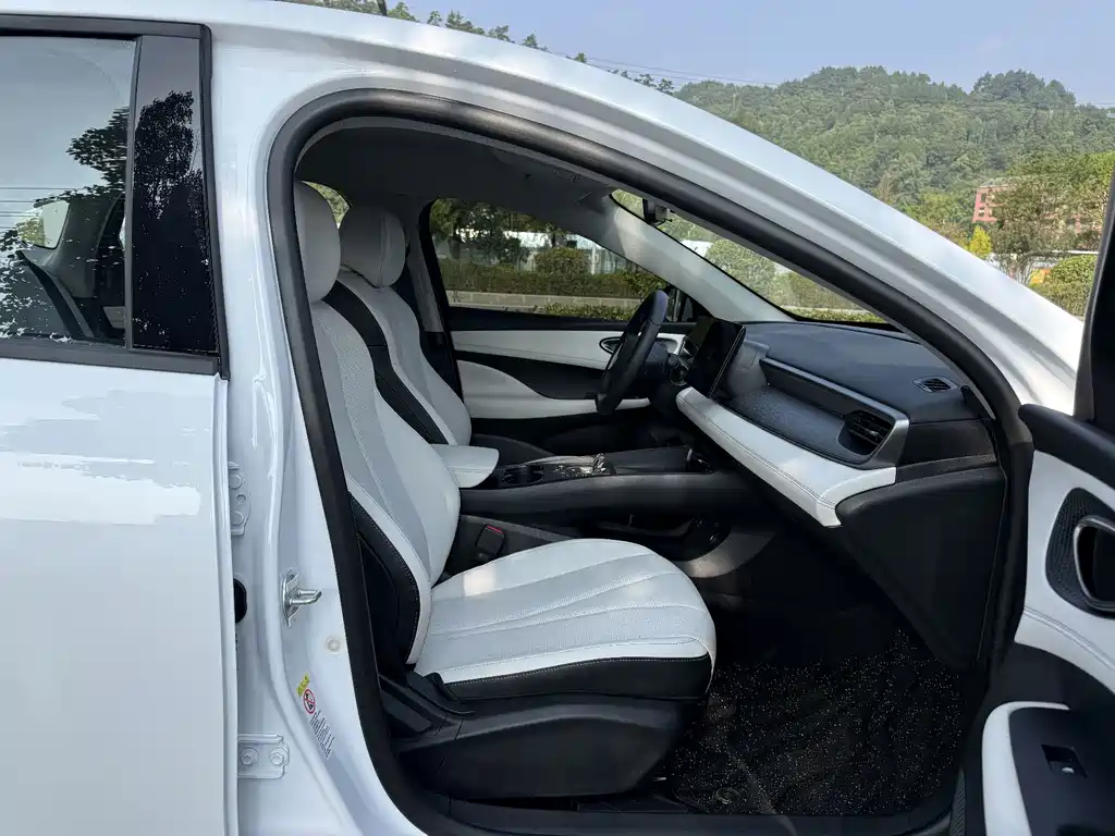 BYD Seal 05 DM-i — миниатюра 6