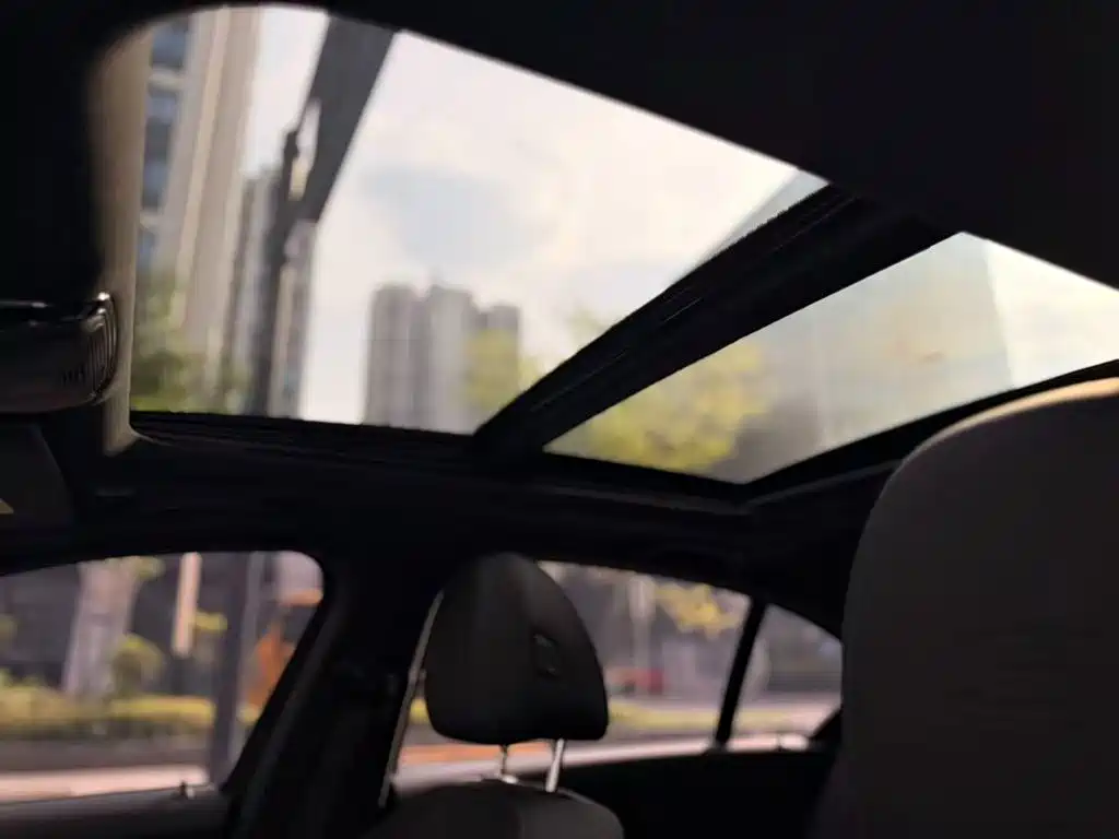 BMW 3 Series — миниатюра 20