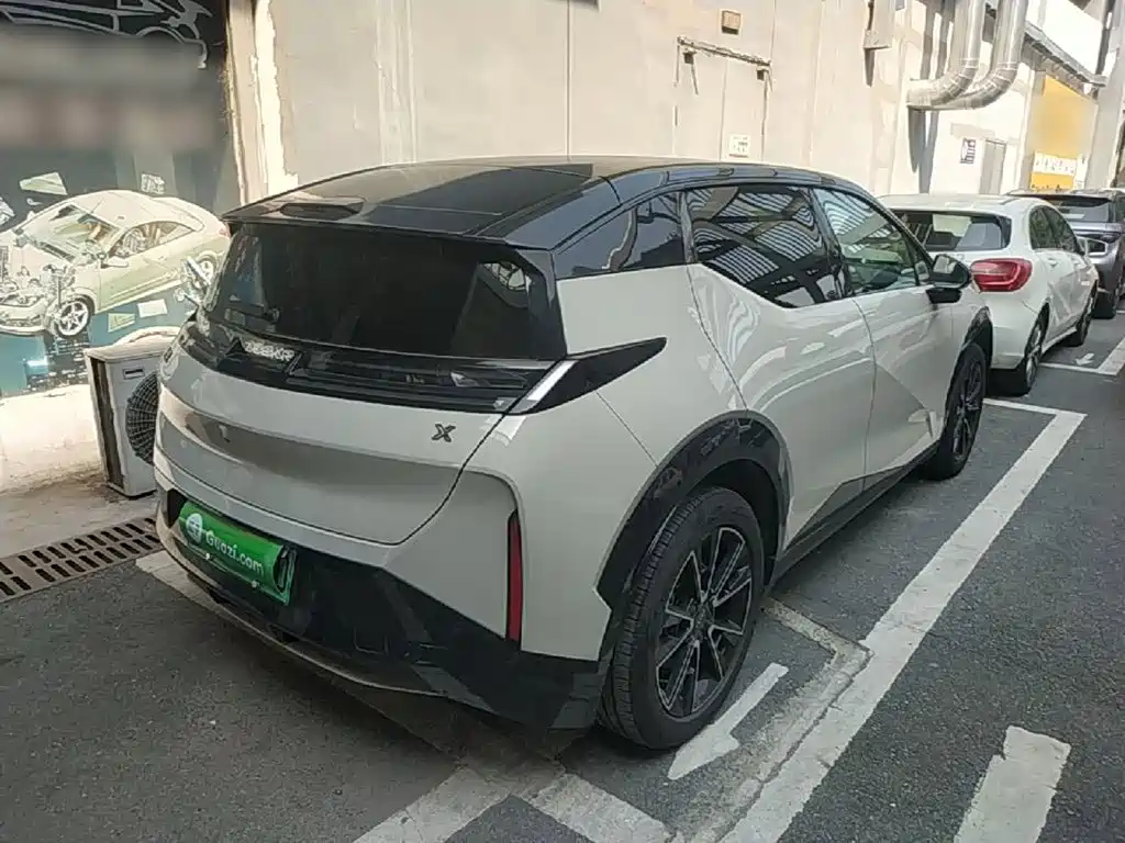 Zeekr X — миниатюра 7