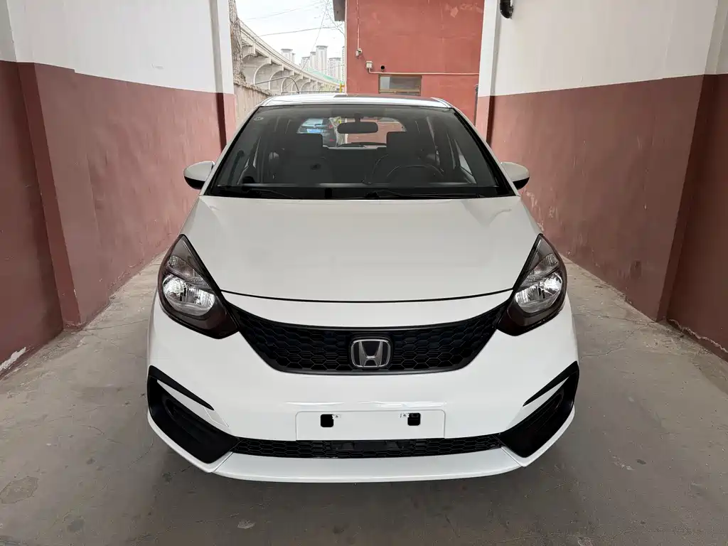 Honda Fit - фото 2
