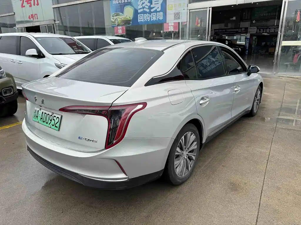 Hongqi Hongqi E-QM5 — миниатюра 3