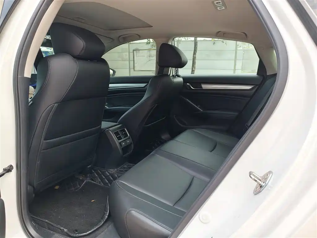 Honda Accord — миниатюра 5