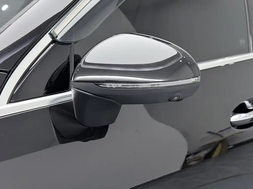 Mercedes-Benz GLC — миниатюра 17