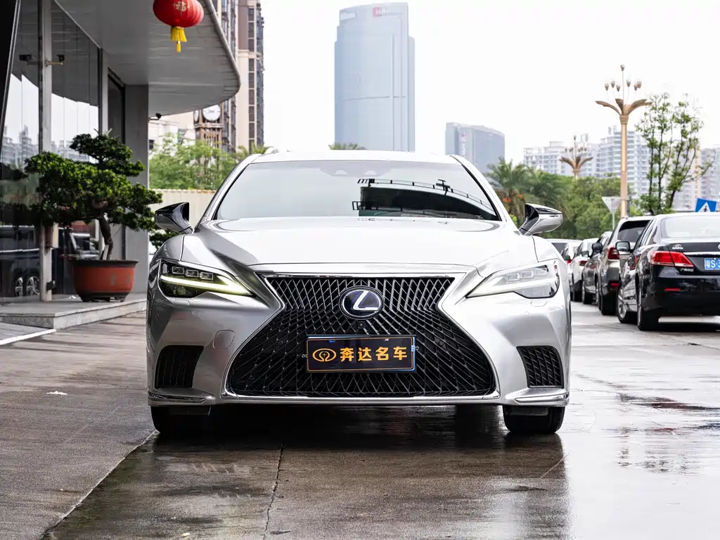 Lexus LS 2021 500h Executive
