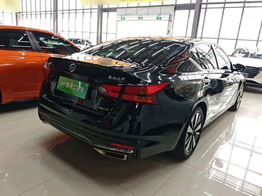 Nissan Teana — миниатюра 7