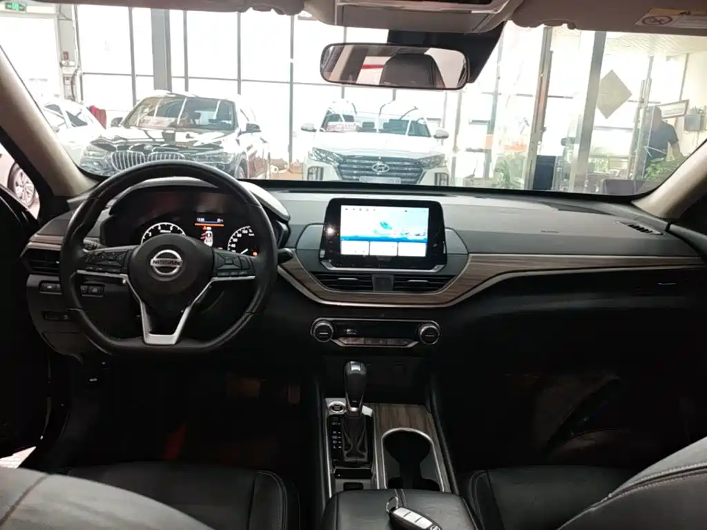Nissan Teana — миниатюра 10