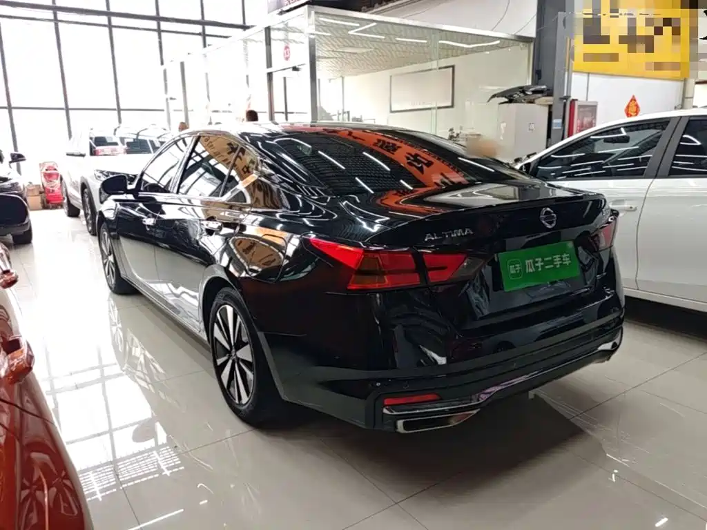 Nissan Teana — миниатюра 5