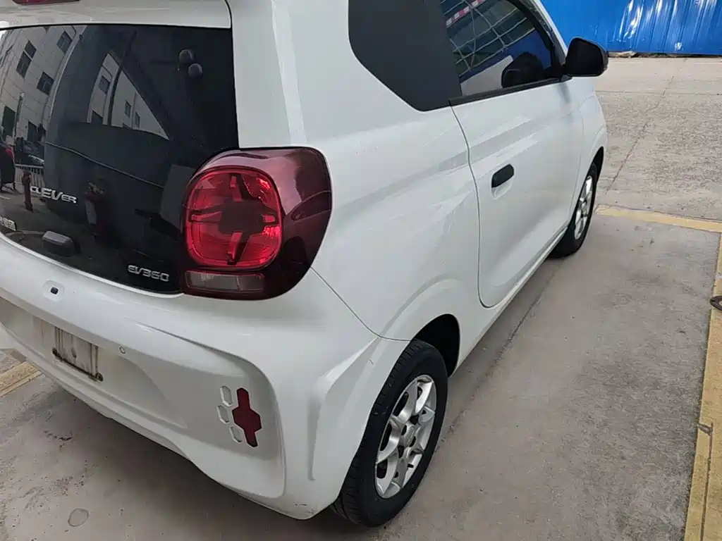 Roewe Clever — миниатюра 8