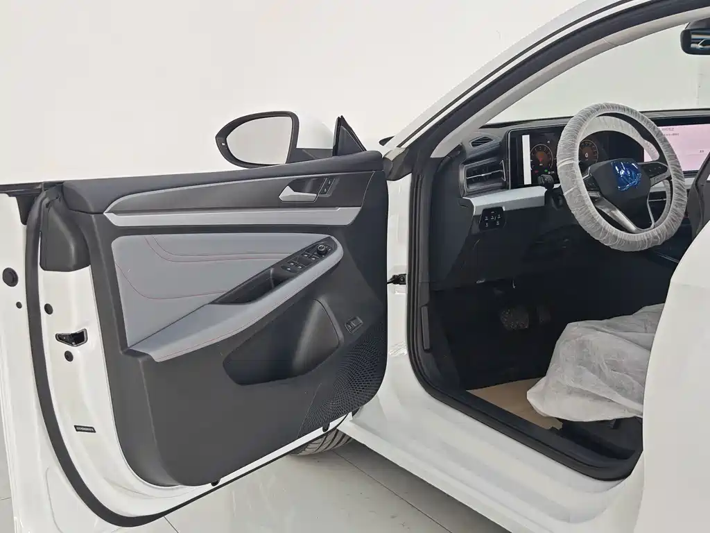 Volkswagen Lamando — миниатюра 20
