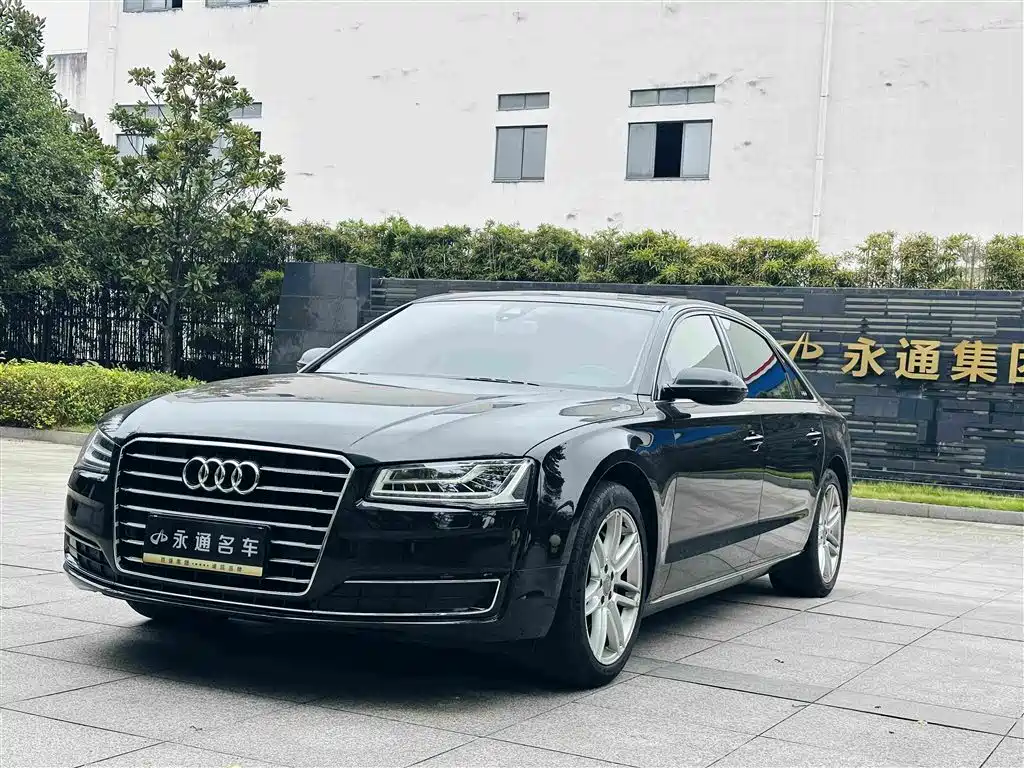 Audi A8