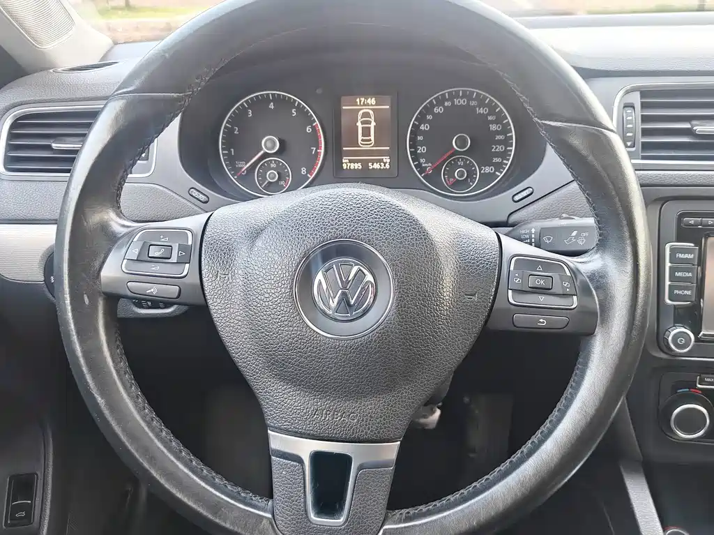Volkswagen Sagitar — миниатюра 18
