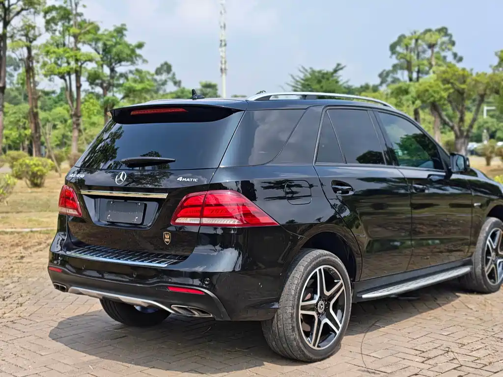 Mercedes-Benz GLE (Import) — миниатюра 4