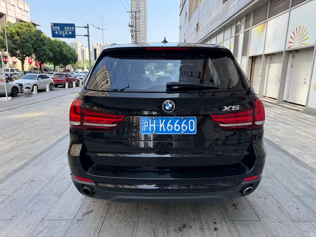 BMW X5 (Import) — миниатюра 9
