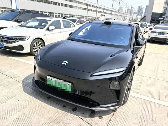 NIO NIO ET5T 2024