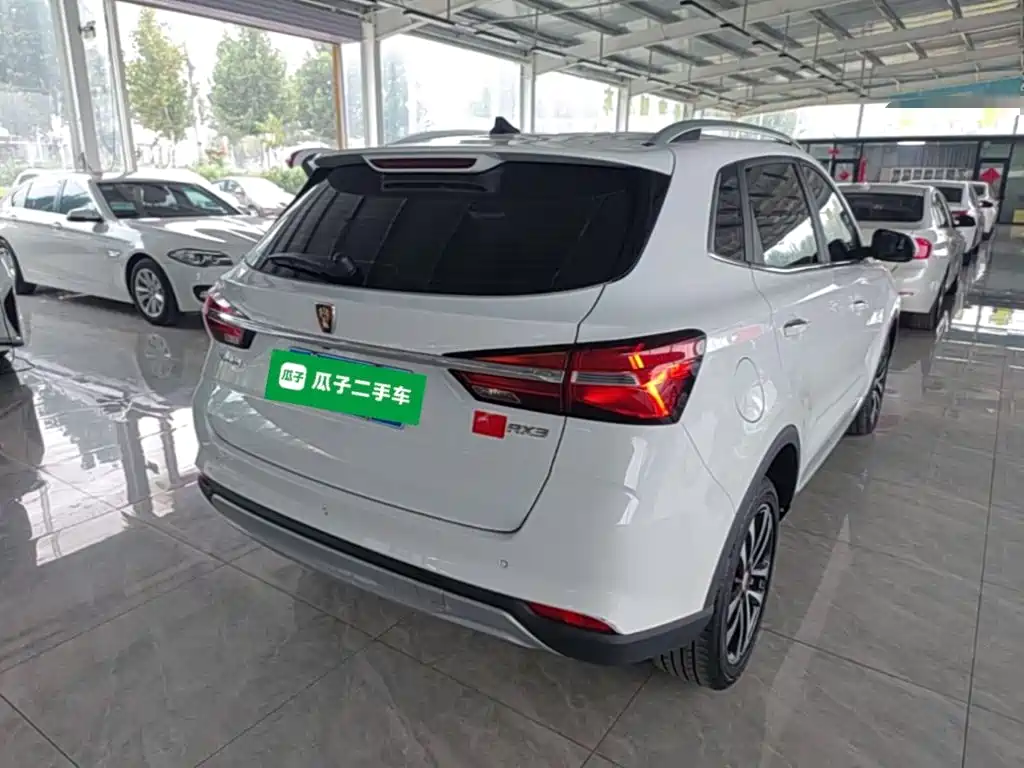 Roewe RX3 — миниатюра 7