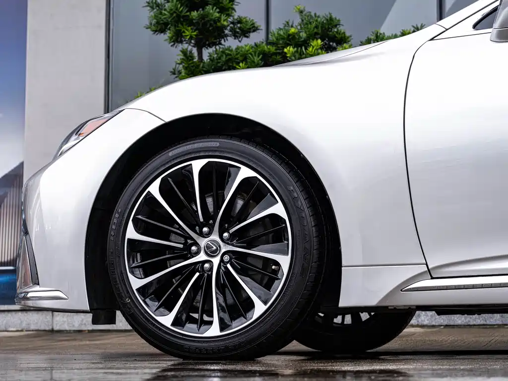 Lexus LS 2021 500h Executive