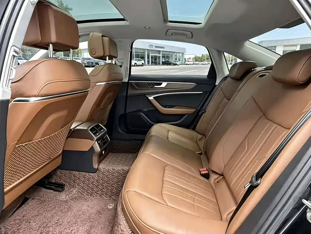 Audi A6L — миниатюра 5