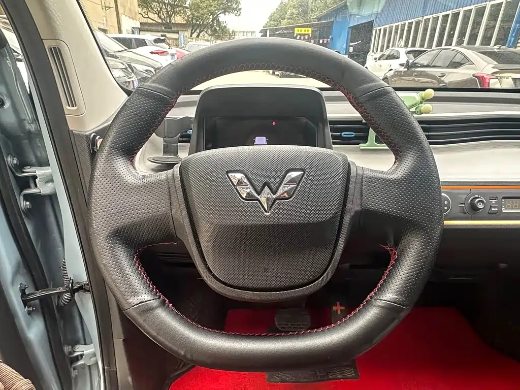 Wuling MINIEV — миниатюра 10