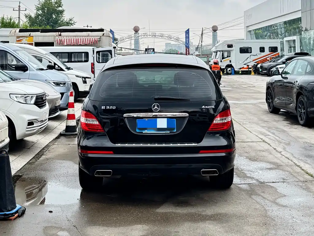 Mercedes-Benz R 2014 R 320 4MATIC
